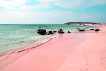 Pink-beach-and-sand-on-Elafonissi-beach-in-Crete-Greece