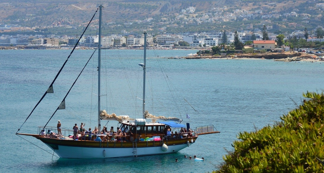 Eleni-sailing-Boat-trips